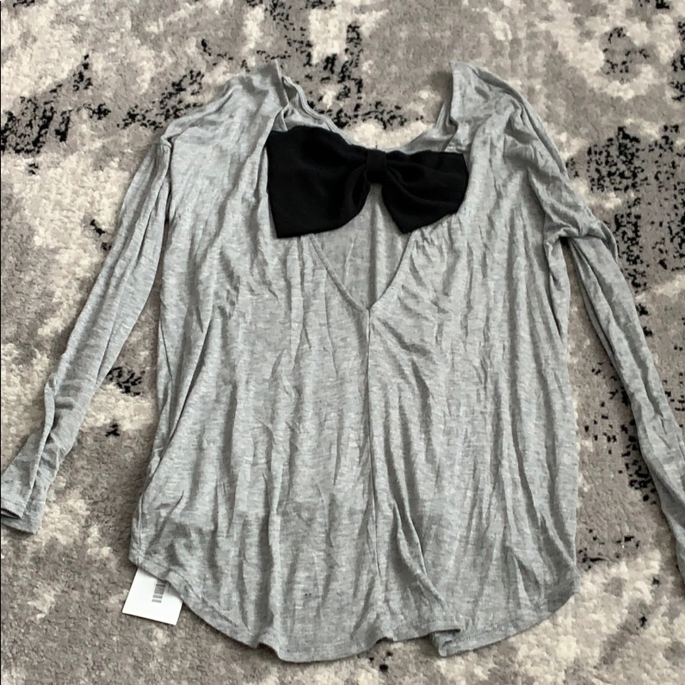 NEW black and grey top